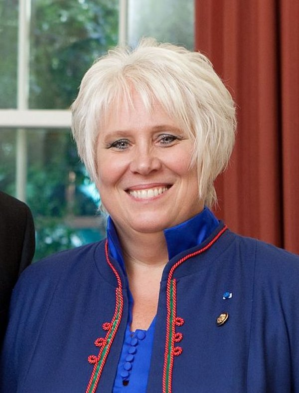 Marina Kaljurand served Estonia as a diplomat, Foreign Affairs Minister, and in many other government positions.