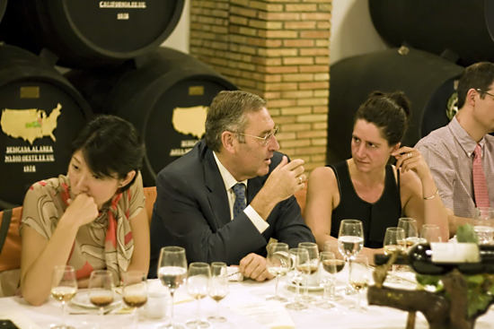 Spaniards can become easily engrossed in conversation.
