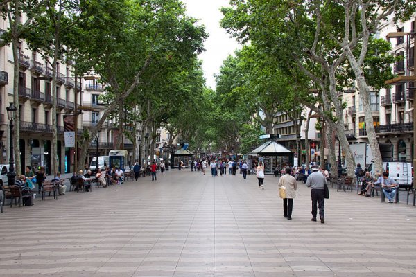  With its wide, tree-lined area, Las Ramblas is the most popular pedestrian street in Barcelona.