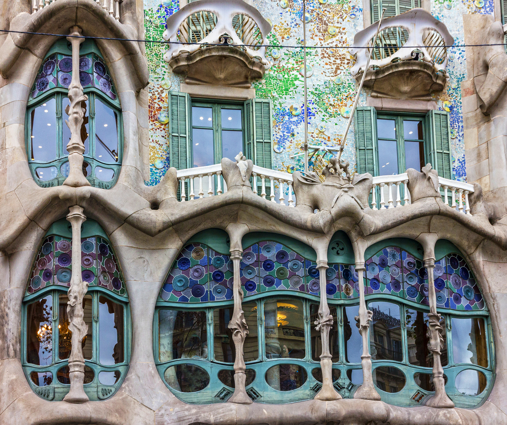 The interesting façade of Casa Batlló was designed to look like bones.