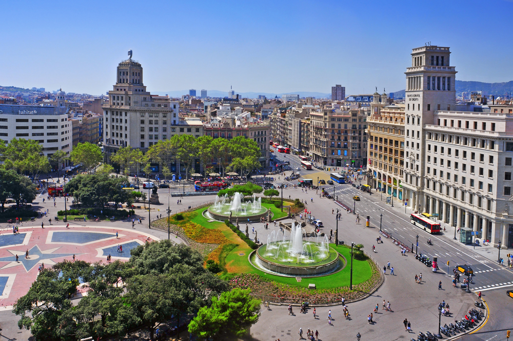 The central square in Barcelona, Plaza Catalonia, is where all the main streets meet and where the main metro station lies underground.