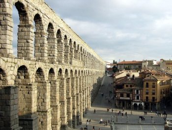 The aqueduct in Segovia survives from Roman Hispania