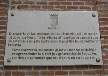 Plaque in memory of those lost in the Madrid train bombing in 2004