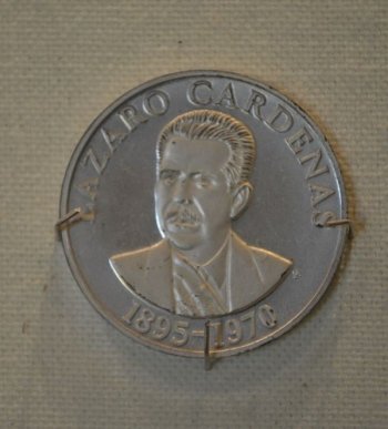 A commemorative Mexican coin depicting former president Lázaro Cárdenas