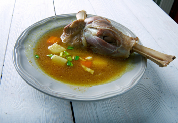 Aatu Kaal (Leg of Lamb) Soup
