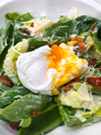 Salade César (French Caesar Salad) 