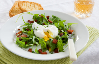 Salade Lyonnaise (Bacon-Poached Egg Salad)