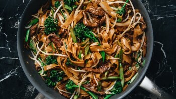 Chow Fun with Beef and Broccoli