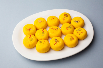 Kesar Peda (Milk Balls)