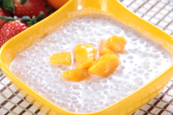 Saku Piak (Tapioca Pudding)