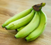 Guineos en Escabeche (Marinated Green Bananas)