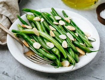 Haricots Verts Amandine (Green Beans with Almonds)