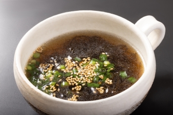 Hai Dai Tang (Seaweed Soup)