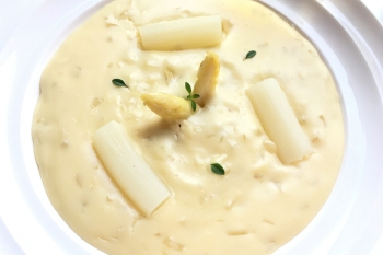 Spargelsuppe (White Asparagus Soup)