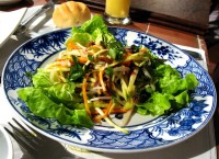 Green Papaya Salad with Beef Jerky